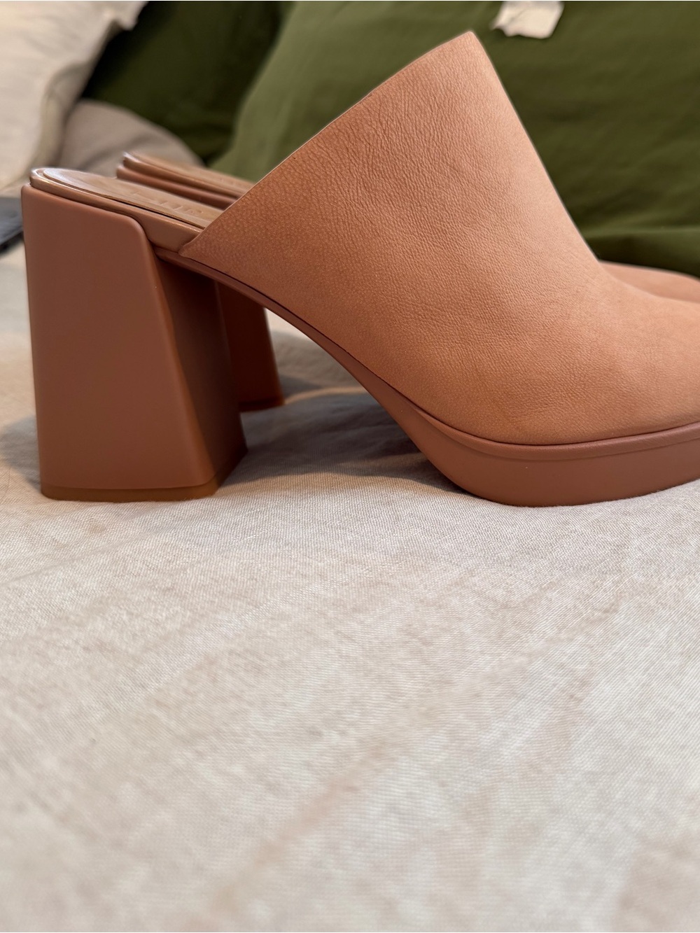 Naturalizer Mauve-Tan Block Heel Mule
